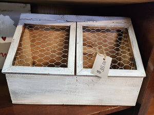 Chicken wire box