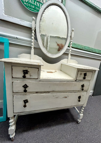 4 Drawer Distressed Vanity