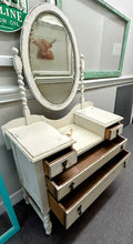 4 Drawer Distressed Vanity
