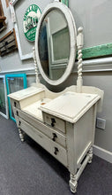 4 Drawer Distressed Vanity